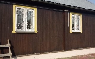 стальная глухая решетка для дачи